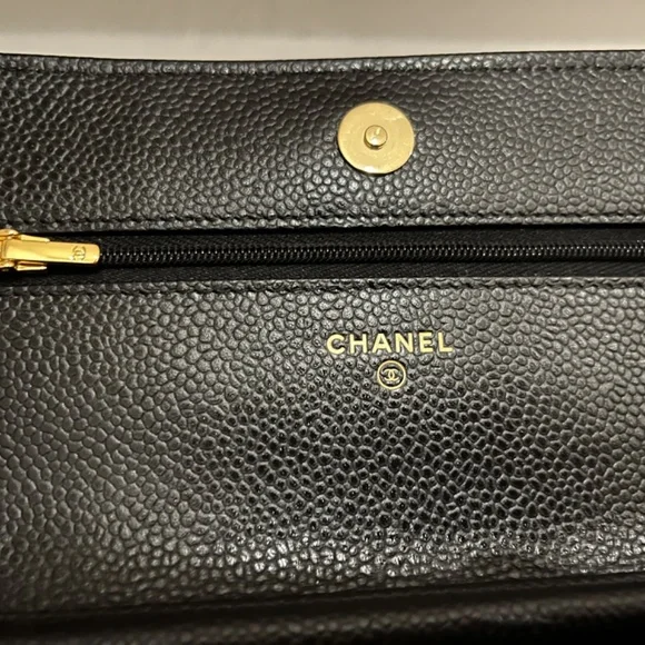 Chanel Classic Wallet On Chain (black caviar with gold hardware) // 2023 - Picture 9 of 10